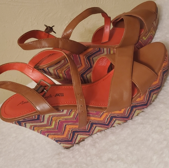 (NWOT)American Eagle Outfitters Wedge Sandles - Picture 1 of 4